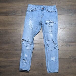 BDG Slim Boyfriend Lowrise Distressed Jeans size 24